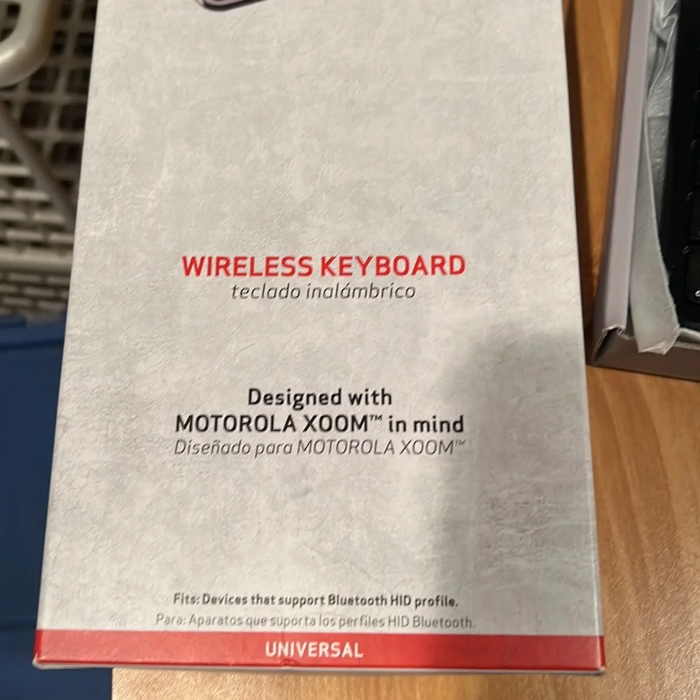wireless universal Motorola keyboard from verizon